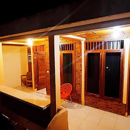Aman'S Guesthouse Тук-Тук Екстер'єр фото